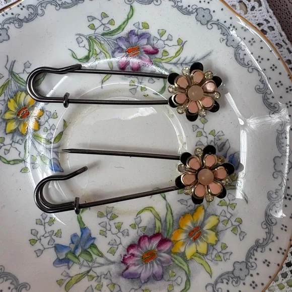 Refashioned Vintage Floral Rhinestone Kilt Pins (Set of 2) - Picture 7 of 7